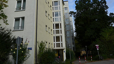 Verkauf Parkstadt Bogenhausen - gut geschnittene 3-Zimmer-Wohnung mit Loggia
