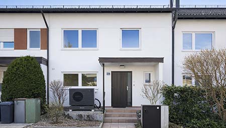 Verkauf Zorneding - Energetisch modernisiertes RMH mit Garten und Garage in ruhiger Lage