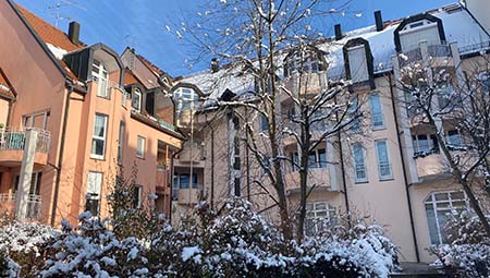 Vermietung Zorneding – charmante 2-Zimmer-Wohnung mit Balkon und Garage in zentraler Lage